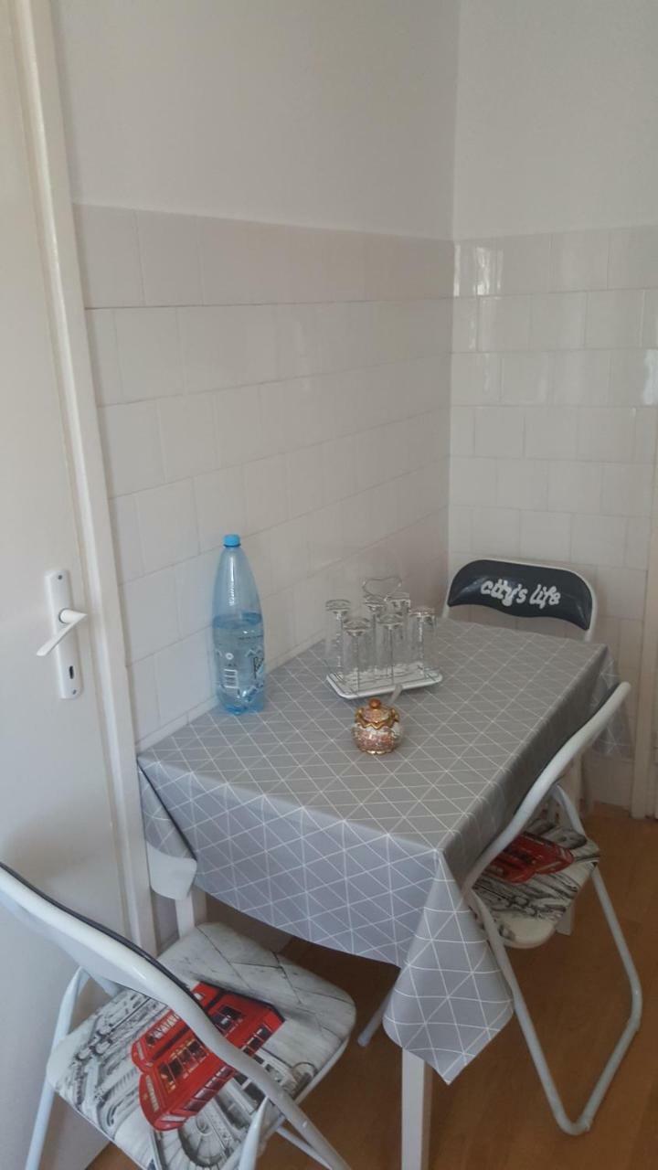 Apartament Victory Apartman Orsova Kültér fotó